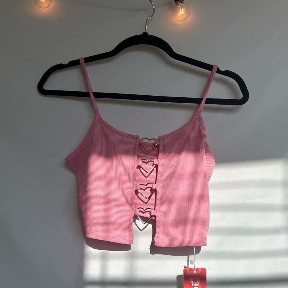 Romwe pink heart top. Brand new.